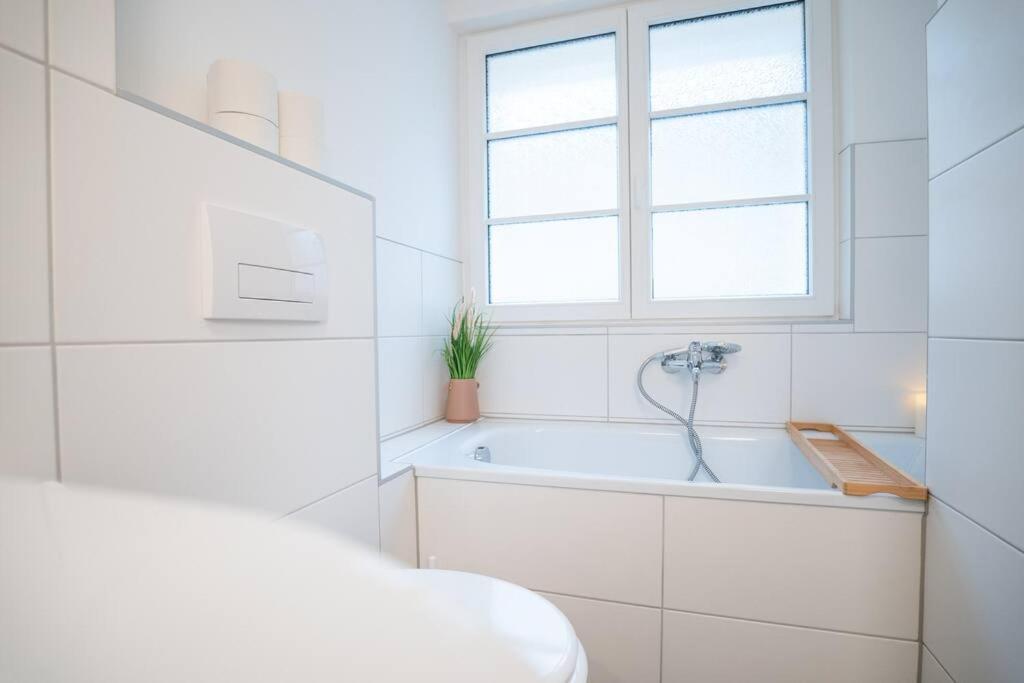 Gemuetliche Oase Im Denkmal Apartment Bonnigheim Exterior foto